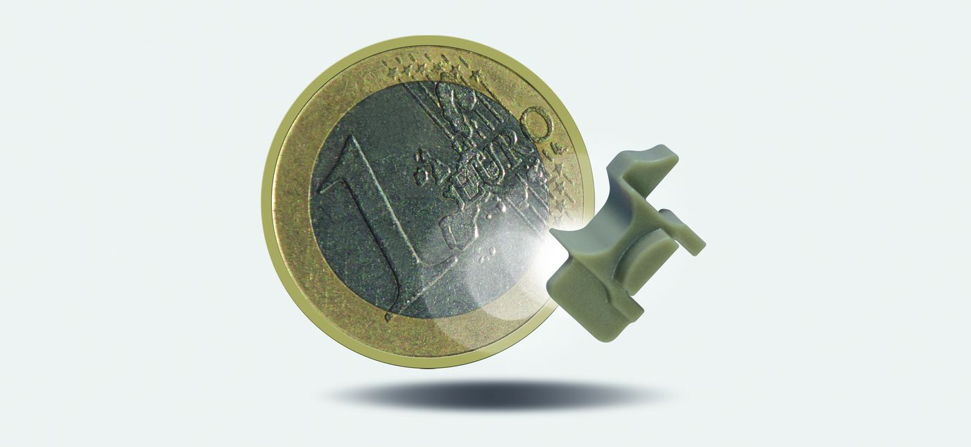Precision micro-machined engineering-plastic part (6)